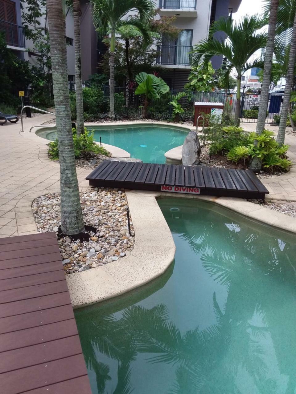 Jackies City Central Apartment แคนส์ ภายนอก รูปภาพ